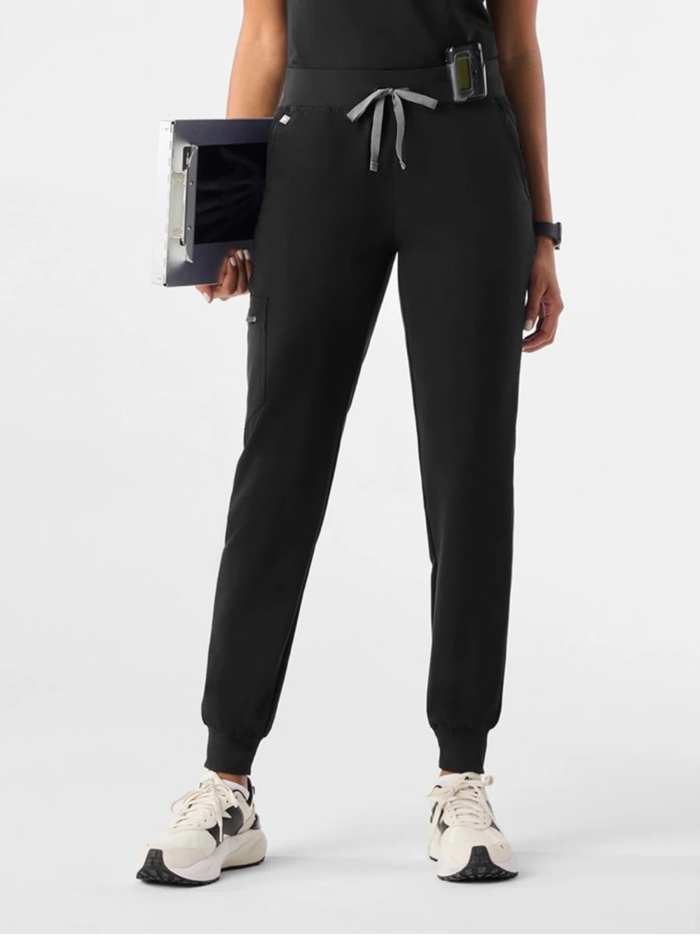 Figs Scrubs Women’s Zamora Joggers